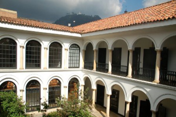 Im Kolonialstil gebauten Innenhof, Bogota